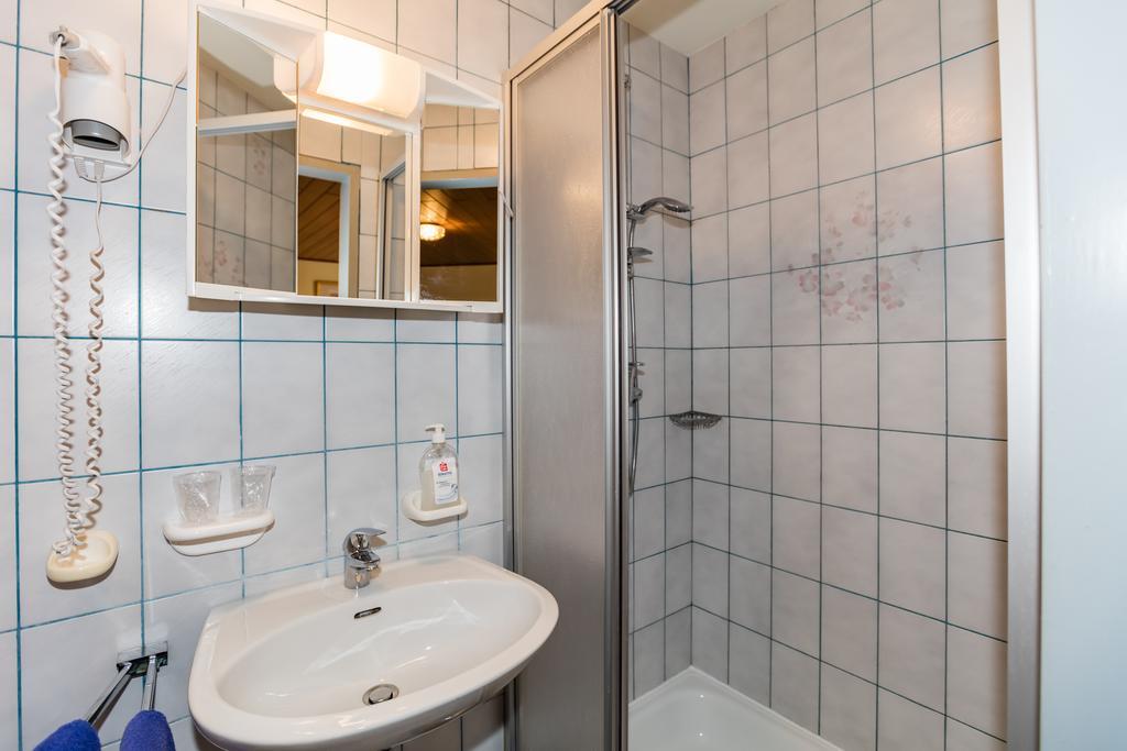 Hotel Denk Bed & Breakfast フォルヒドルフ エクステリア 写真